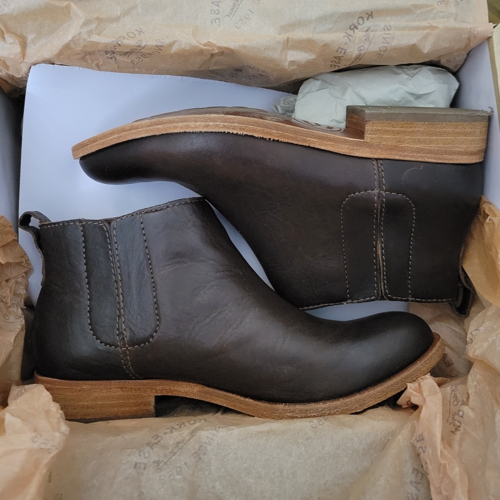 Korkease Velma boots size 6